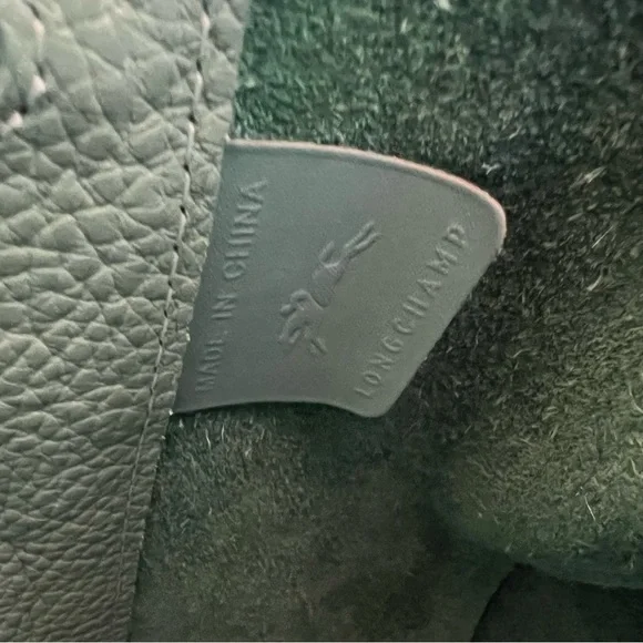 Longchamp Roseau Essential Grained Leather Sage Green Cuir Shoulder Tote Bag - Picture 8 of 9